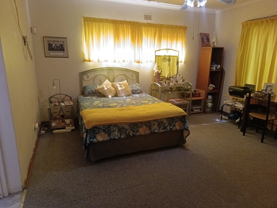 5 Bedroom Property for Sale in Carters Glen Northern Cape
